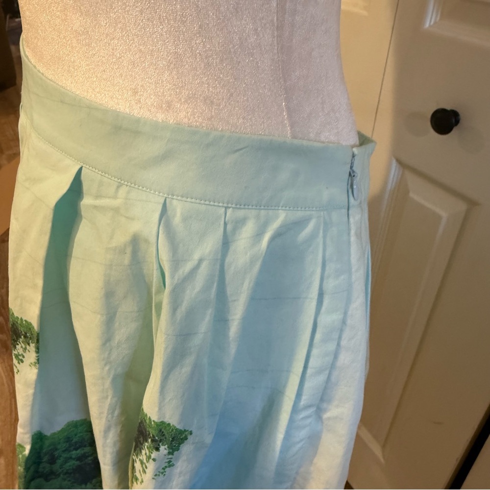 Anthropologie, Sandra Ball Photography Stylish Green and White Skirt, Size 8 - Picture 8 of 14